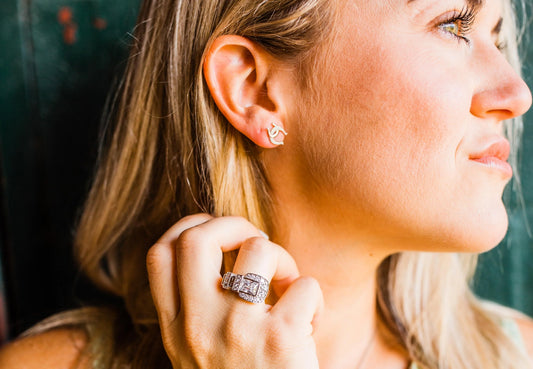 How to Build a Premium Equestrian Jewelry Set This Summer