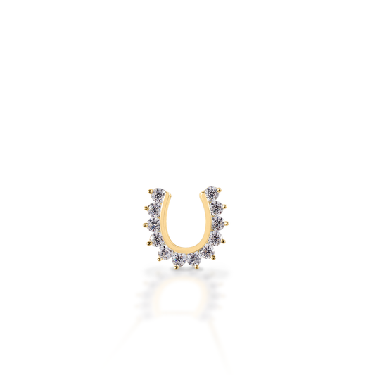 You wouldn't put this horseshoe on your horse, but it's awfully pretty! The Kelly Herd Horseshoe Pendant features a horseshoe shaped pendant with outside prong set diamonds, creating a scalloped edge. Available in 14k Gold.  Features      Horseshoe pendant     Diamonds     Available in 14K gold     12mm x 14mm