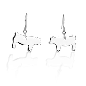 Features      Pig Silhouette Design     Fish Hook Closure       Sterling Silver     Measures 25 mm x 20 mm