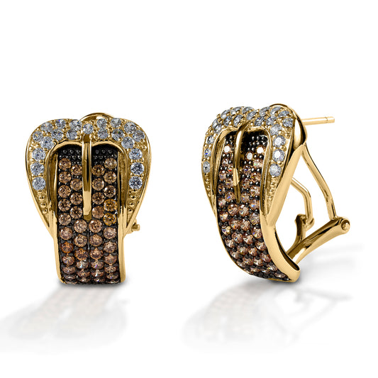 The Kelly Herd Cognac Buckle Earrings feature a classic Western buckle in clear diamonds with a "belt" of gorgeous Cognac diamonds. Available in your choice of white or yellow gold. French clip with post back.  Features      Western buckle earrings     Clear and Cognac diamonds     Available in white, or yellow 14k gold     French clip post backs     17mm x 26mm
