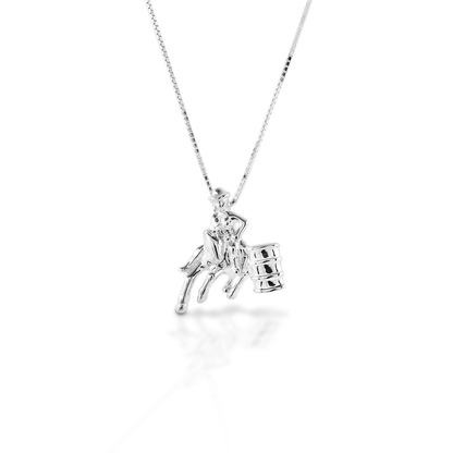 Turn and Burn! Celebrate your sport with the exquisitely detailed Kelly Herd Barrel Racing Pendant. Crafted in sterling silver, this pendant is a perfect tiny barrel horse and rider! Comes with adjustable 16-18" chain.  Features      Barrel horse pendant     Sterling Silver     Comes with adjustable 16-18" chain     18mm x 17mm